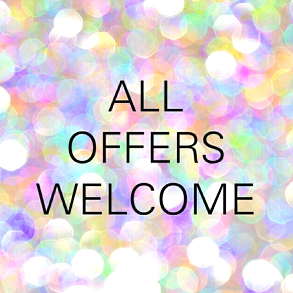 Lots to see! πBundle 2 items for a discount! - Picture 1 of 1